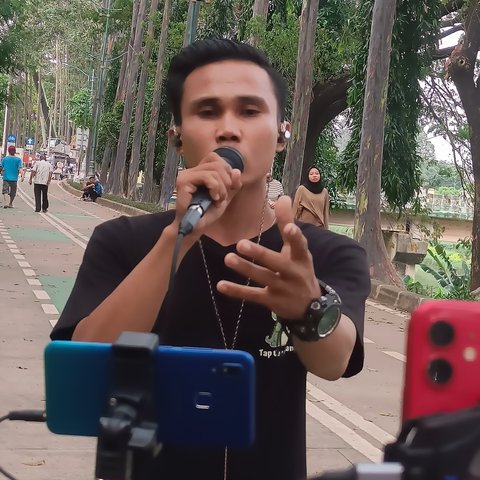 Meraup Cuan dari Ngamen Virtual di Pinggir BKT
