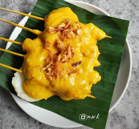 Ilustrasi Sate Padang