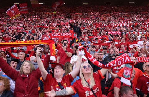 Reaksi suporter Liverpool usai memenangkan Liga Primer Inggris 2024-2025