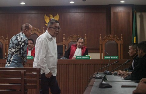 FOTO: Direktur Jasindo Divonis 3,5 Tahun Penjara Terkait Korupsi Rugikan Negara Rp 38 Miliar