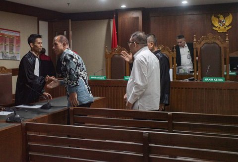 FOTO: Direktur Jasindo Divonis 3,5 Tahun Penjara Terkait Korupsi Rugikan Negara Rp 38 Miliar