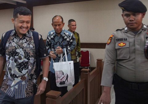 FOTO: Direktur Jasindo Divonis 3,5 Tahun Penjara Terkait Korupsi Rugikan Negara Rp 38 Miliar