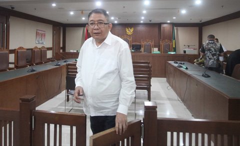 FOTO: Direktur Jasindo Divonis 3,5 Tahun Penjara Terkait Korupsi Rugikan Negara Rp 38 Miliar