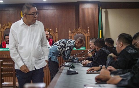 FOTO: Direktur Jasindo Divonis 3,5 Tahun Penjara Terkait Korupsi Rugikan Negara Rp 38 Miliar