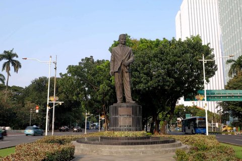 FOTO: Pemprov Jakarta Akan Pindahkan Patung MH Thamrin ke Museum
