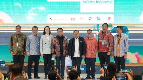 PEVS 2025 dan Asiabike Jakarta Resmi Dibuka