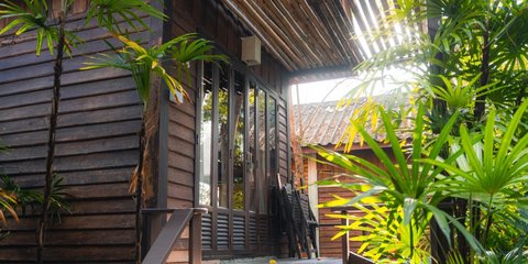 Ilustrasi Rumah Anyaman Bambu