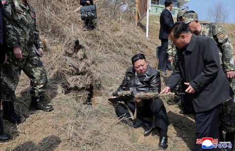 Ia menilai senapan runduk hasil dari pengembangan teknologi militer Korea Utara itu memiliki akurasi dan daya tembak yang tinggi.
