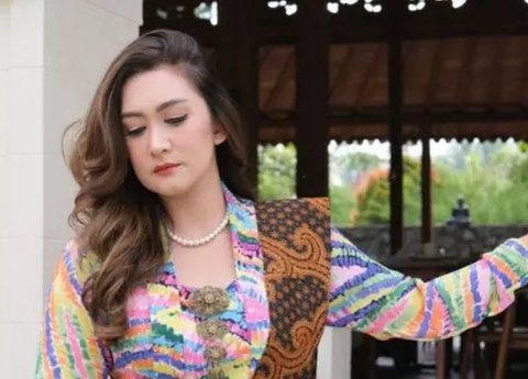 Nafa Urbach. (Foto: Dok. Instagram @nafaurbach)