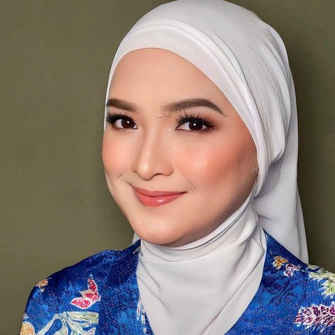 Momen Andhara Early Nangis Usai Khatam Quran Kelima Kalinya, Tak Kuasa Tahan Haru