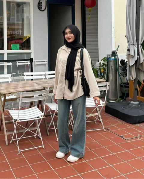Inspirasi OOTD Jeans Hijab yang Stylish dan Elegan, Cocok untuk yang Punya Aktivitas Segudang