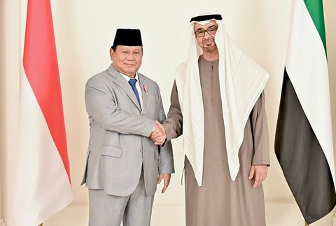 Presiden Prabowo Subianto saat melakukan pertemuan dengan Presiden Uersatuan Emirat Arab (UEA) Sheikh Mohamed bin Zayed Al Nahyan (MBZ) di Istana Qasr Al Shatie, Abu Dhabi, Uni Emirat Arab (UEA), Rabu (09/ 04/ 2025).