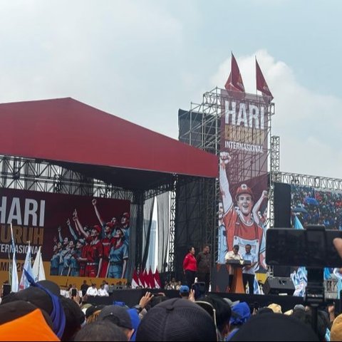 Presiden Prabowo Subianto menyatakan dukungannya terhadap usulan menjadikan aktivis buruh Marsinah sebagai Pahlawan Nasional, merespon aspirasi dari para pimpinan serikat buruh.