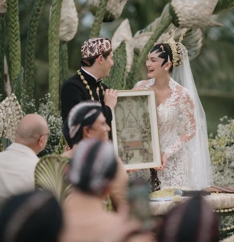 Potret Pernikahan Luna Maya dan Maxime Bouttier