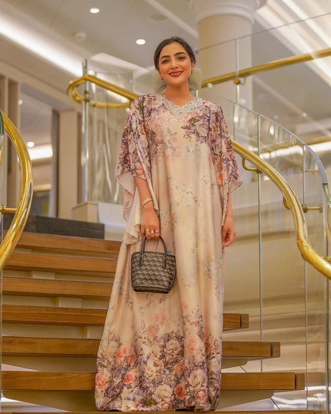 Potret Terbaru Ashanty dengan Gamis Panjang, Tampak Cantik dan Anggun dengan Gaya yang Simple