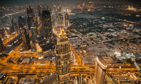 Uni Emirat Arab (UEA) masih mengendalikan cadangan minyak terbesar ketujuh di dunia.