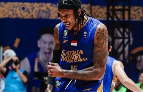 Pebasket asing Tangerang Hakws di Indonesia Basketball League (IBL), Jarred Dwayne Shaw, ditangkap Polresta Bandara Soekarno-Hatta (Soetta), Tangerang, karena kasus narkoba. (Bola.com/Dok.