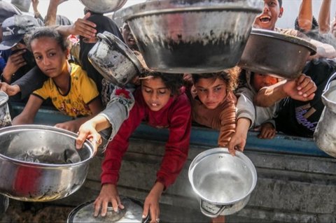 UNRWA menyatakan blokade Israel di Gaza menyebabkan kerusakan permanen pada kehidupan warga Palestina, memicu krisis kemanusiaan akibat kelangkaan makanan dan obat-obatan.