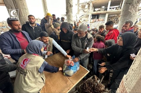 Blokade Israel menyebabkan krisis kemanusiaan parah di Jalur Gaza, dengan laporan malnutrisi serius pada anak-anak dan kelangkaan makanan, menurut MER-C.