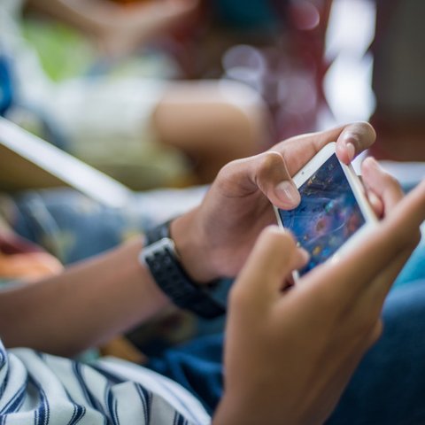 Ilustrasi bermain game