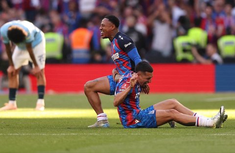 FOTO: Kalahkan Manchester City,  Pertama Kali Crystal Palace Juara FA Cup