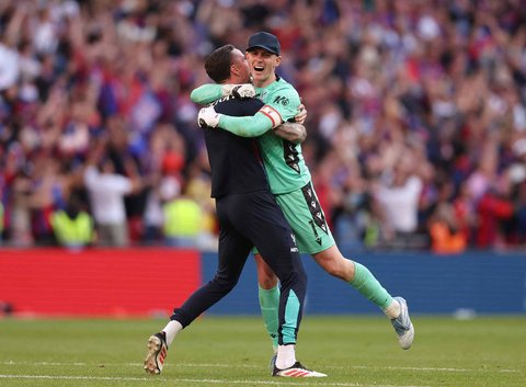 FOTO: Kalahkan Manchester City,  Pertama Kali Crystal Palace Juara FA Cup