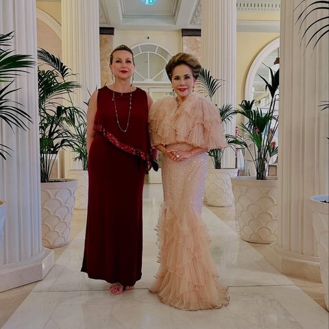Potret Cantik Istri Presiden Soekarno di Karpet Merah Festival Film Cannes 2025, Anggun dan Mewah dengan Gaun Peach Muda