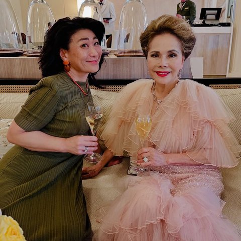 Potret Cantik Istri Presiden Soekarno di Karpet Merah Festival Film Cannes 2025, Anggun dan Mewah dengan Gaun Peach Muda