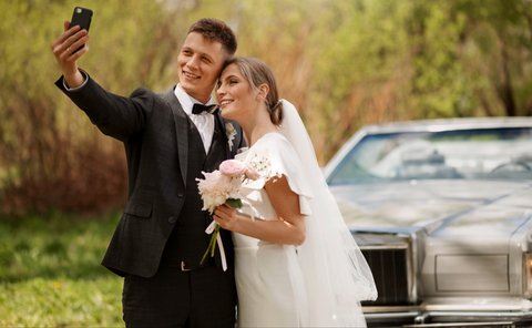 <p>Ilustrasi pasangan pengantin, menikah, pernikahan. (Image by freepik)</p>