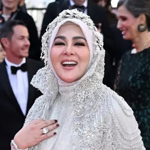 Syahrini di Festival Film Cannes 2025. [@princessyahrini]
