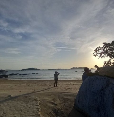 BPBD Kota Pangkalpinang meningkatkan patroli di objek wisata pantai selama puncak liburan Lebaran Idul Fitri untuk mencegah kecelakaan dan bencana akibat cuaca ekstrem.