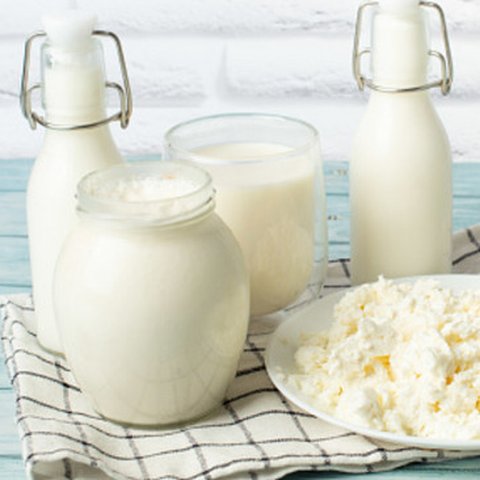 Ilustrasi susu kambing. (Unsplash/Margarita Medvedeva)