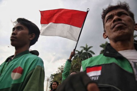 FOTO: Ribuan Ojol Gelar Demo Besar-besaran, Ini Sederet Tuntutannya