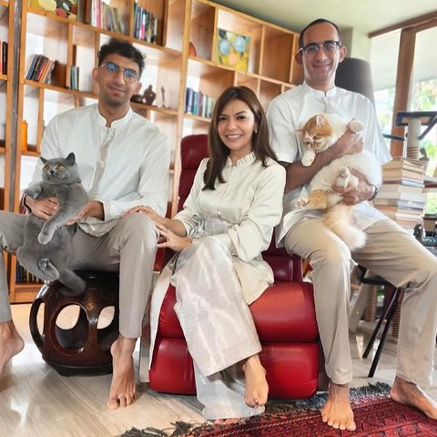 Najwa Shihab dan Keluarga Foto Raya Raya Idul Fitri