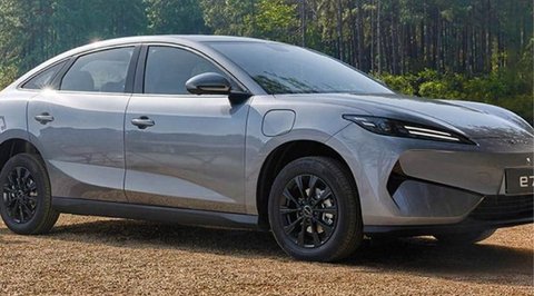 BYD e7: Harga Mulai Rp215 Juta Tapi Mampu Menempuh Jarak hingga 520 Km