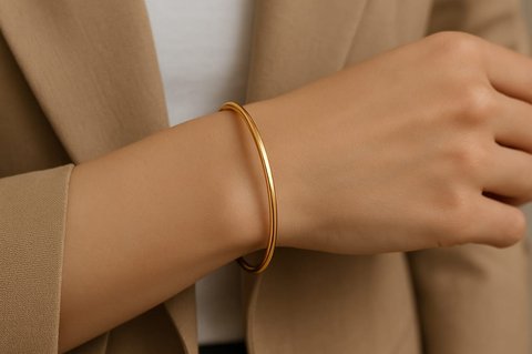 Ilustrasi Gelang Tali Emas Minimalis