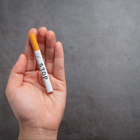 Ilustrasi rokok, berhenti merokok. (Image by jcomp on Freepik)