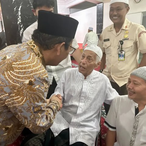 Quraish Shihab jadi Imam Salat Jenazah Ibrahim