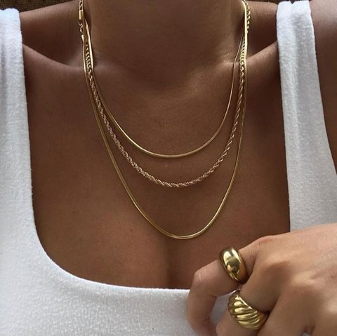 Cara Memilih Kalung Emas yang dengan Warna, Kadar, hingga Model Rantai yang Sesuai Gaya dan Kulit Anda