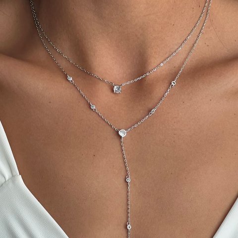 Cara Memilih Kalung Emas yang dengan Warna, Kadar, hingga Model Rantai yang Sesuai Gaya dan Kulit Anda
