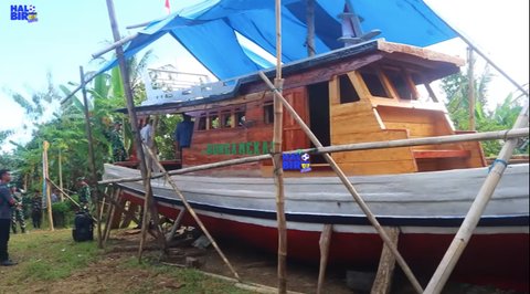 Letjen Kunto Arief Melongo Lihat Anak Kampung Buat Kapal Cepat di Pelosok Desa, Habiskan Dana Fantastis