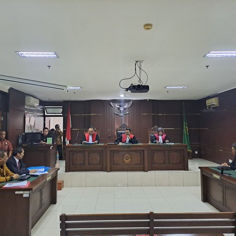Sidang Perdana Perkara Ijazah Palsu Jokowi di PN Sleman Ditunda