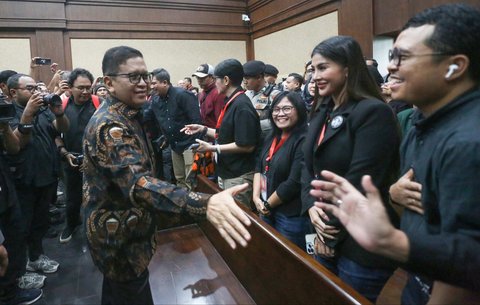 FOTO: Eks Kader PDIP Saeful Bahri Jadi Saksi di Sidang Lanjutan Hasto Kristiyanto
