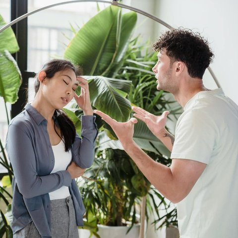 Terjebak Cinta Narsistik? Begini Cara Mengenali dan Melindungi Diri Anda