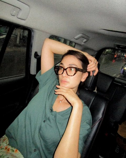 Ilustrasi Potret Luna Maya