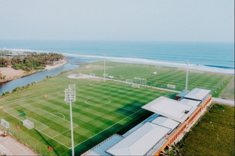 Suasana Bali United Training Center (BUTC) yang menjadi markas Timnas Indonesia menjelang laga lanjutan Kualifikasi Piala Dunia 2026 zona Asia putaran ketiga.