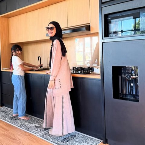 5 Potret Vila Baru Shireen Sungkar di Puncak Bogor, Ada Kandang Kuda - Suasana Menenangkan Seperti di Swiss