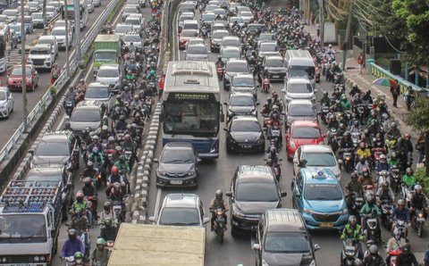 Kemacetan di Jakarta selama Ramadhan 1446 H bergeser dari pagi hari ke menjelang buka puasa, terutama karena pasar takjil, menurut Ditlantas Polda Metro Jaya.