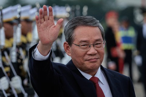 Perdana Menteri (PM) China Li Qiang, di Pangkalan Udara TNI AU Halim Perdanakusuma, Jakarta, Sabtu (24/05/2025)