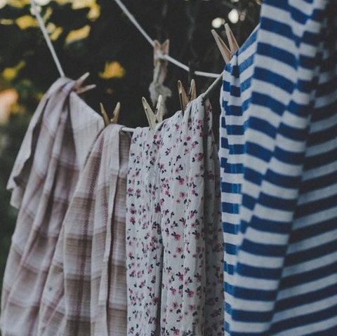 Ilustrasi Mencuci Baju